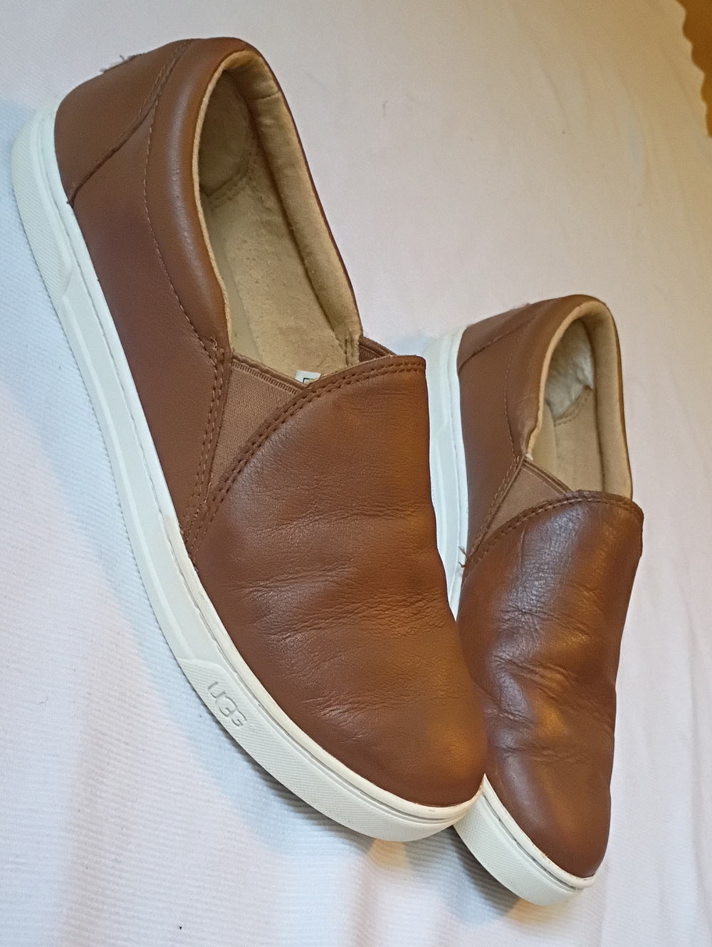 UGG Women's Leather Slip-on Loafer